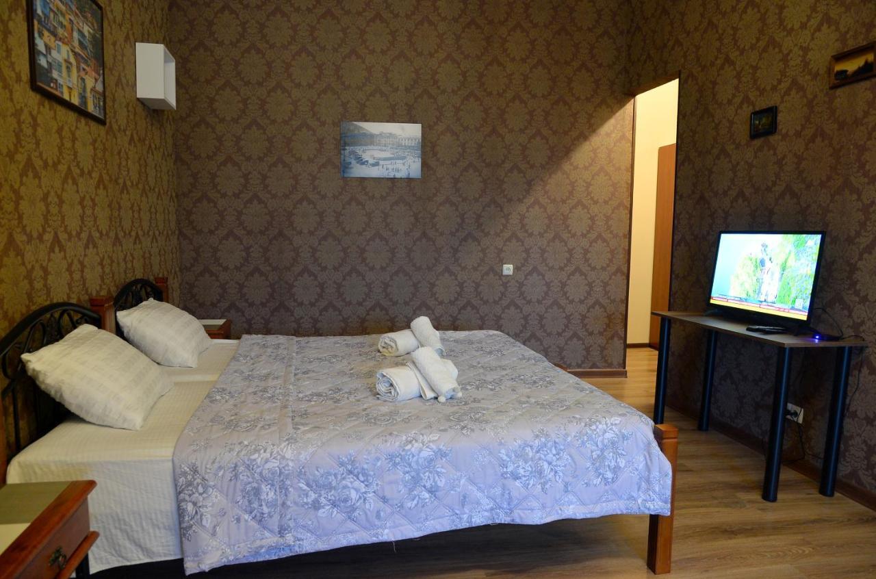 Natia'S Apartment On Dadiani St. Tbilisi Buitenkant foto